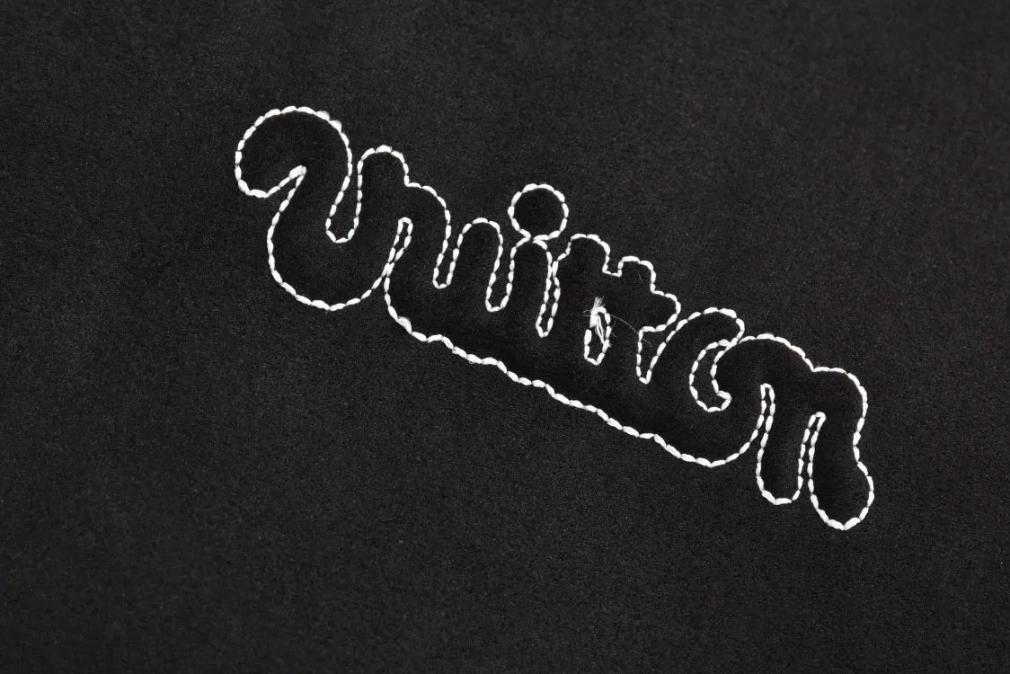 Veste Louis Vuitton de Luxe – Élégance Intemporelle